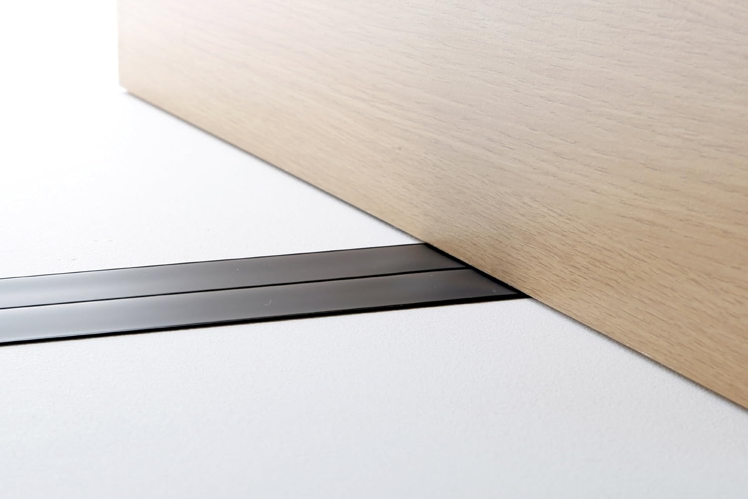 Naginowa the thinnest extension power cord in the world【Secret Brown】