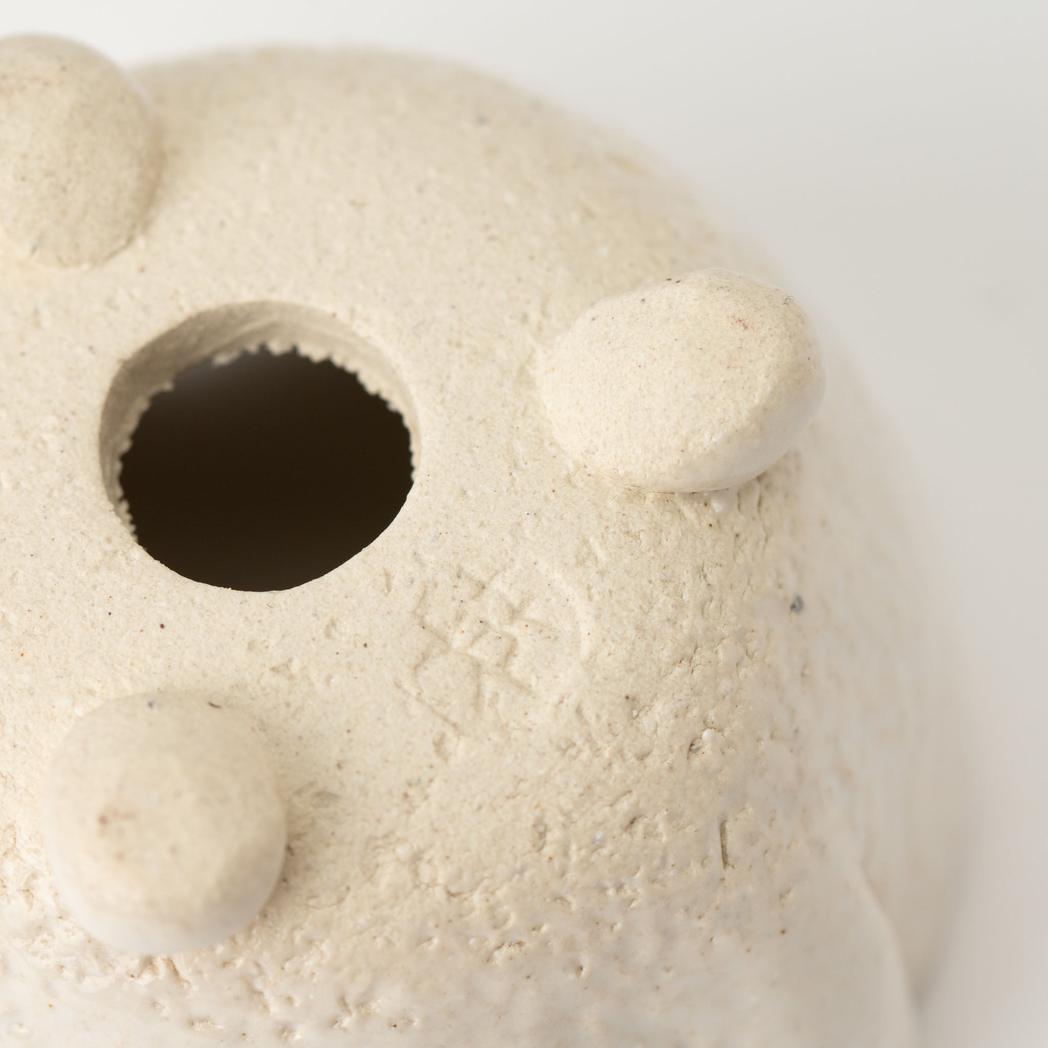 Naginowa White Rounded BANKO Ware Japanese Bonsai Pot 3.3 in.