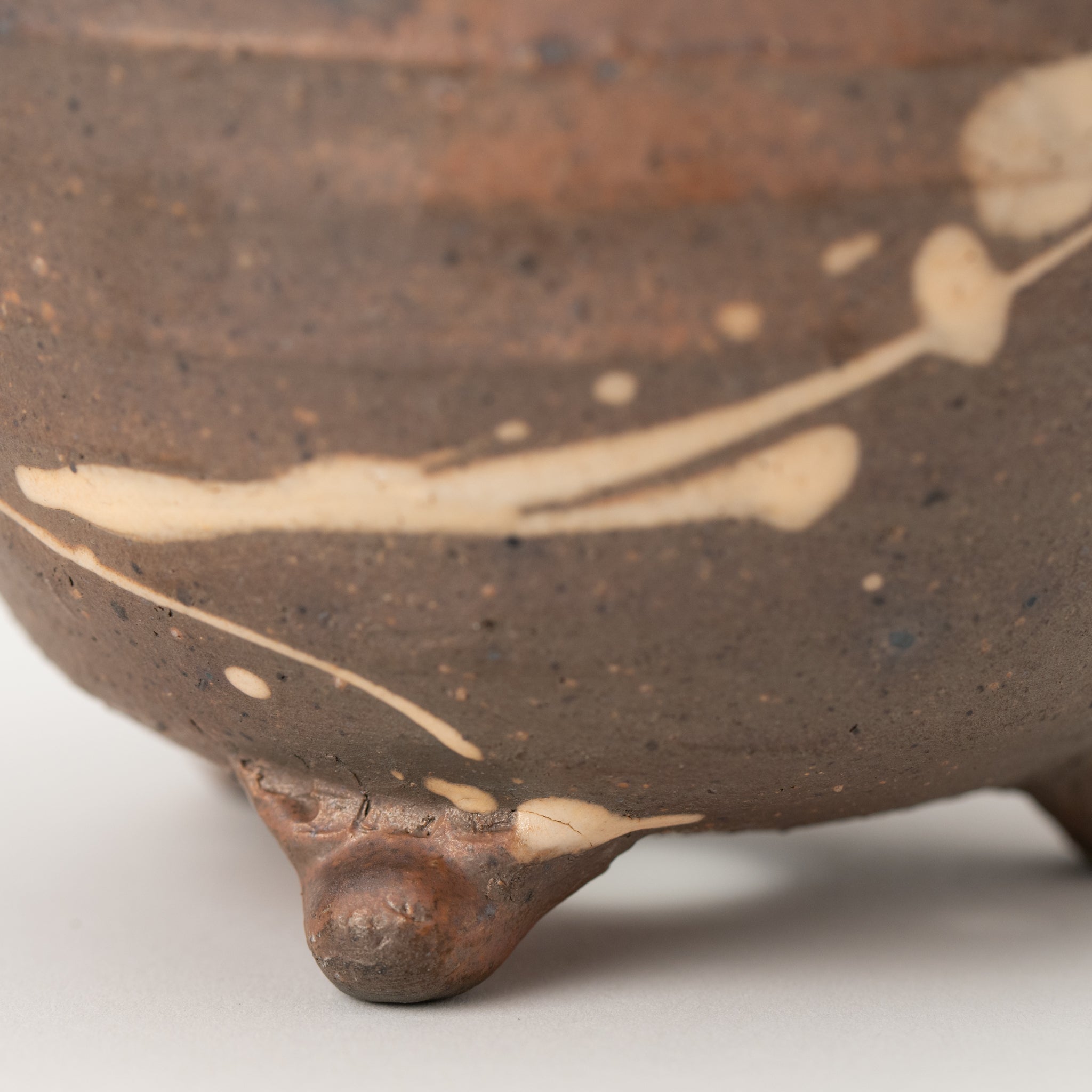 Mitsue Tokoname Ware Round Three Legged Japanese Bonsai Pot