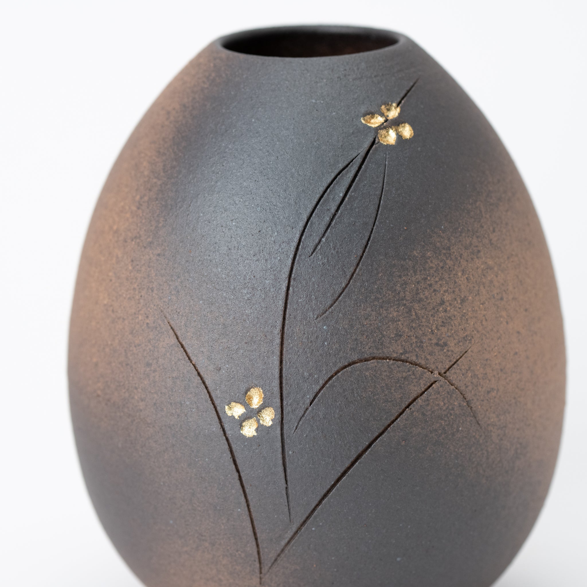 Naginowa Shigaraki Ware Natsume Kamon Flower Vase 5.1 in.