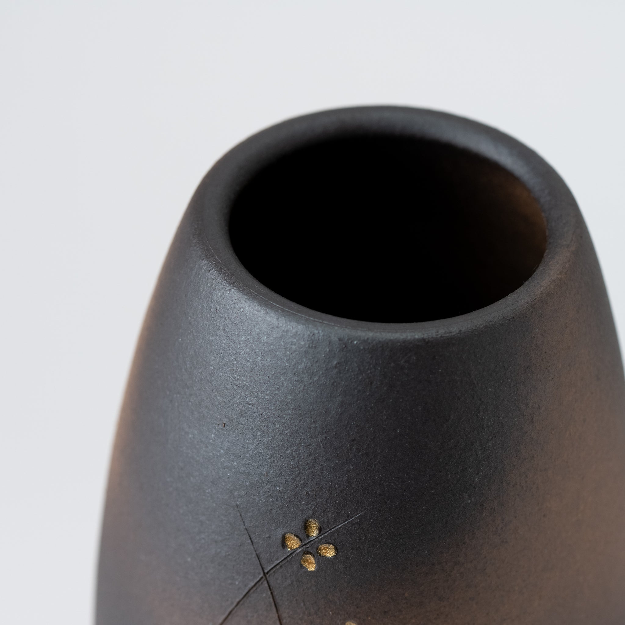 Naginowa Shigaraki Ware Gold Rust Painted Flower Vase 4.7 in.