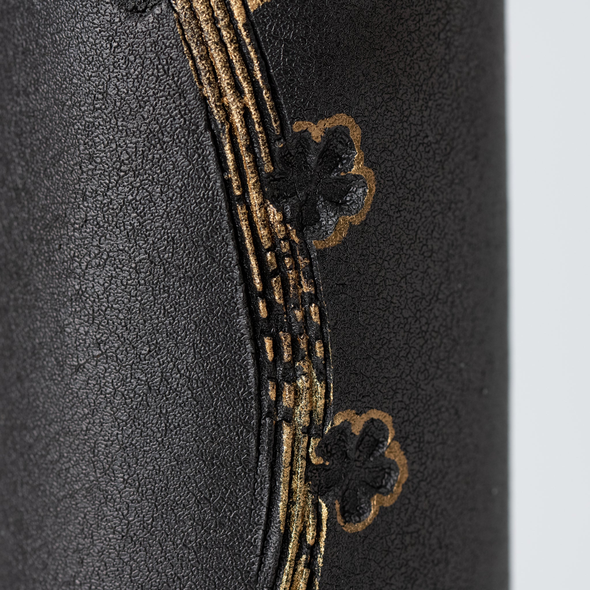 Naginowa Shigaraki Ware Gold Cherry Blossom Flower Vase 3.3 in.