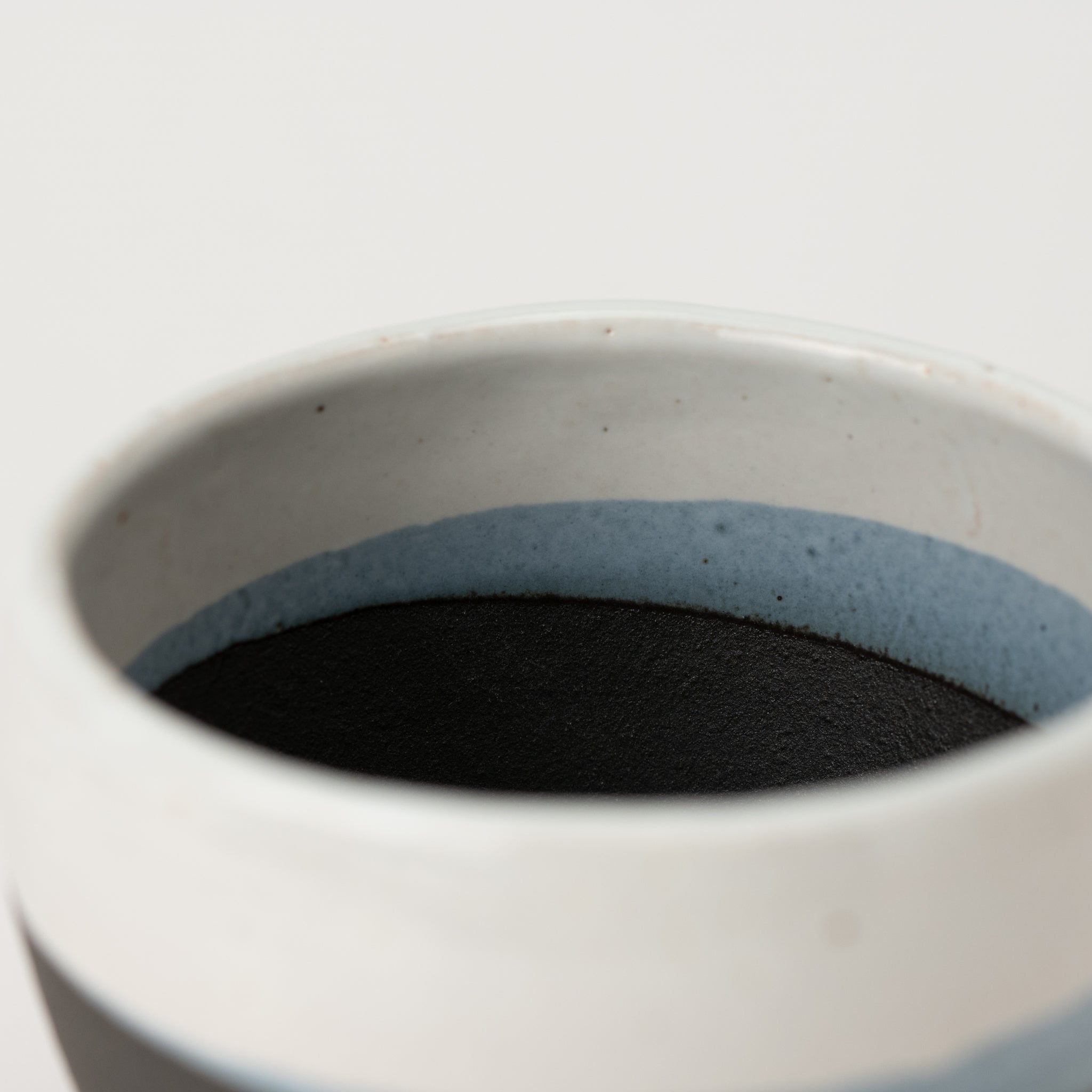 Naginowa Shigaraki Ware Black and White Japanese Bonsai Pot