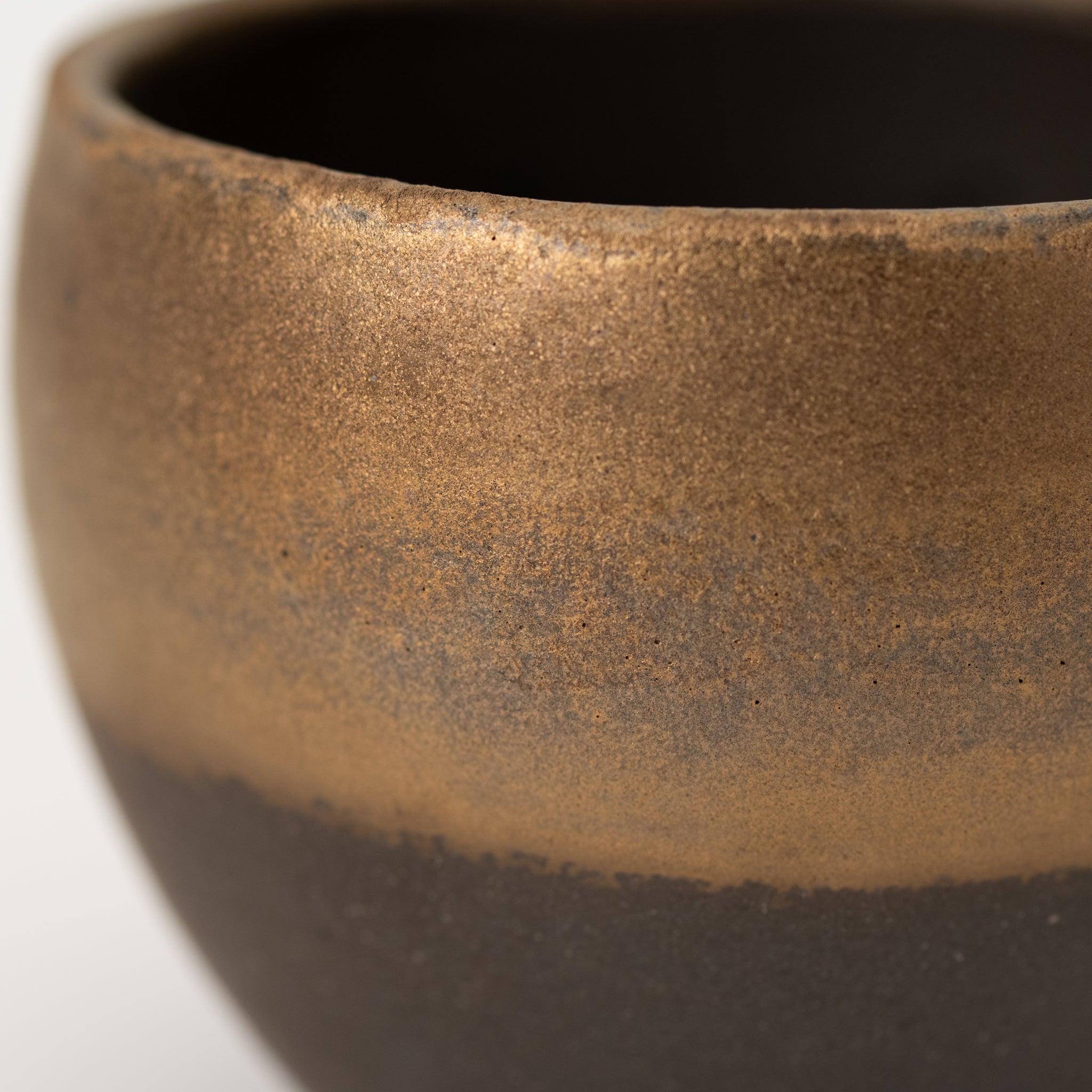 Naginowa Shigaraki Ware Gold Japanese Bonsai Pot