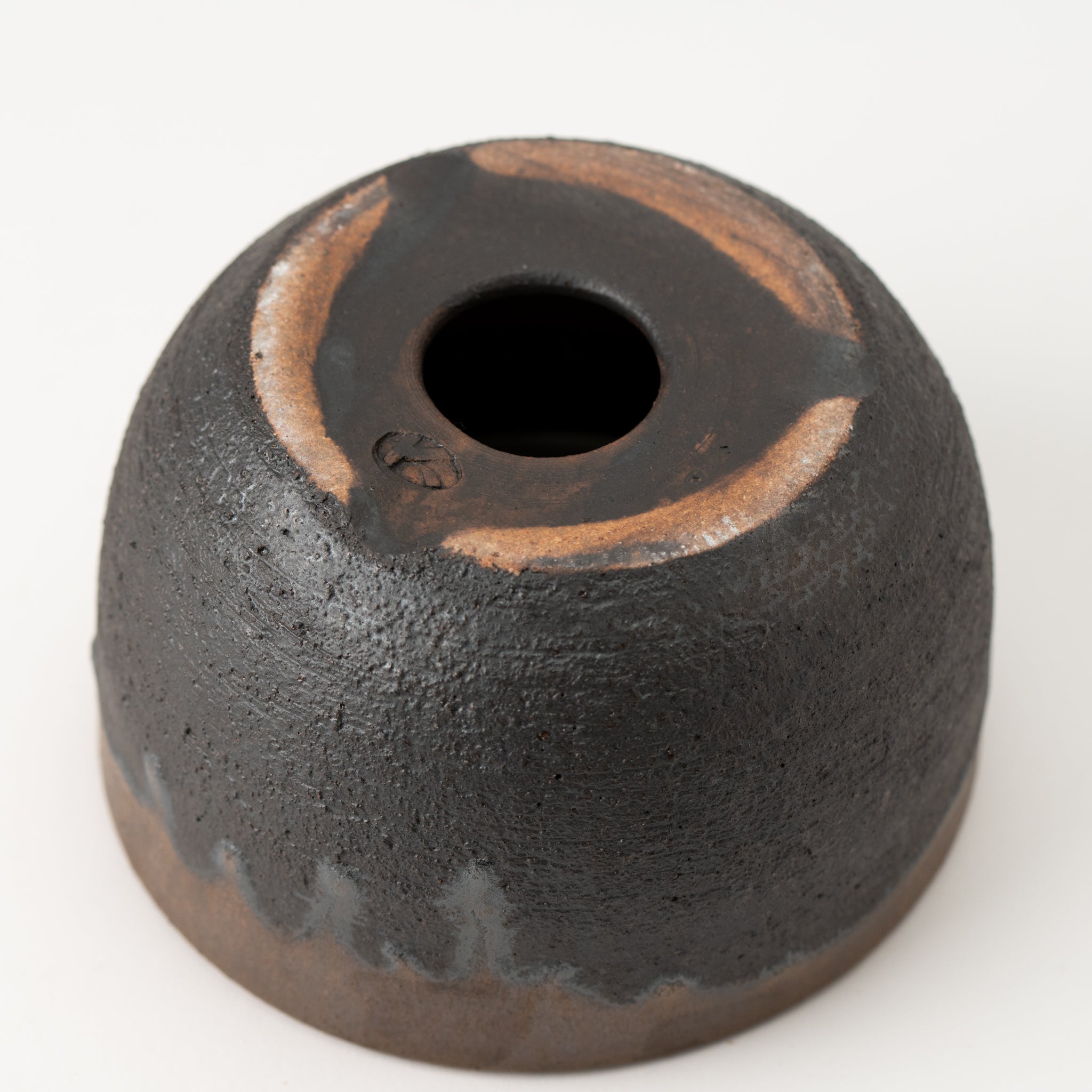 Naginowa Shigaraki Ware Gold Rust Round Japanese Bonsai Pot