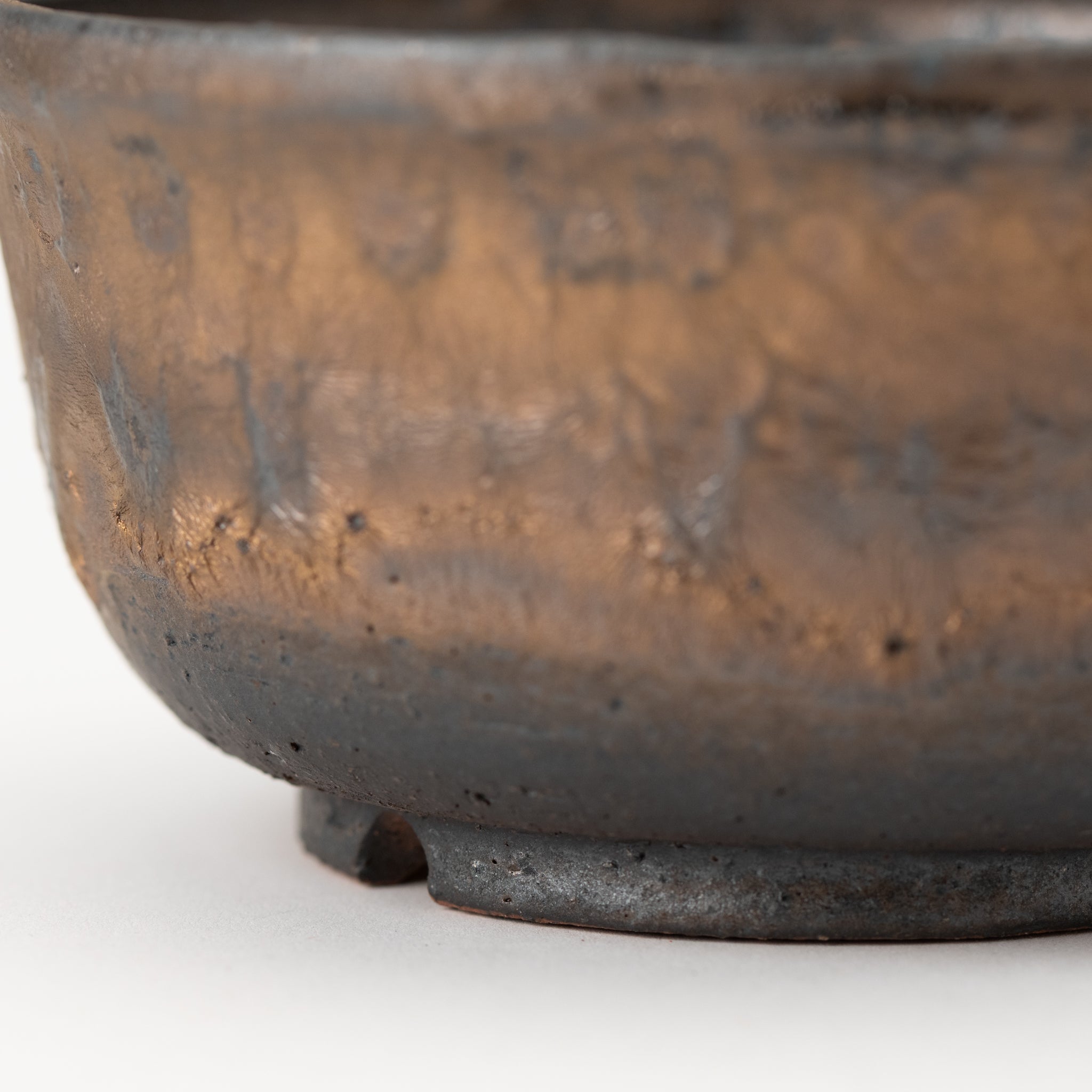 Naginowa Shigaraki Ware Gold Rust Shallow Japanese Bonsai Pot 5.5 in.