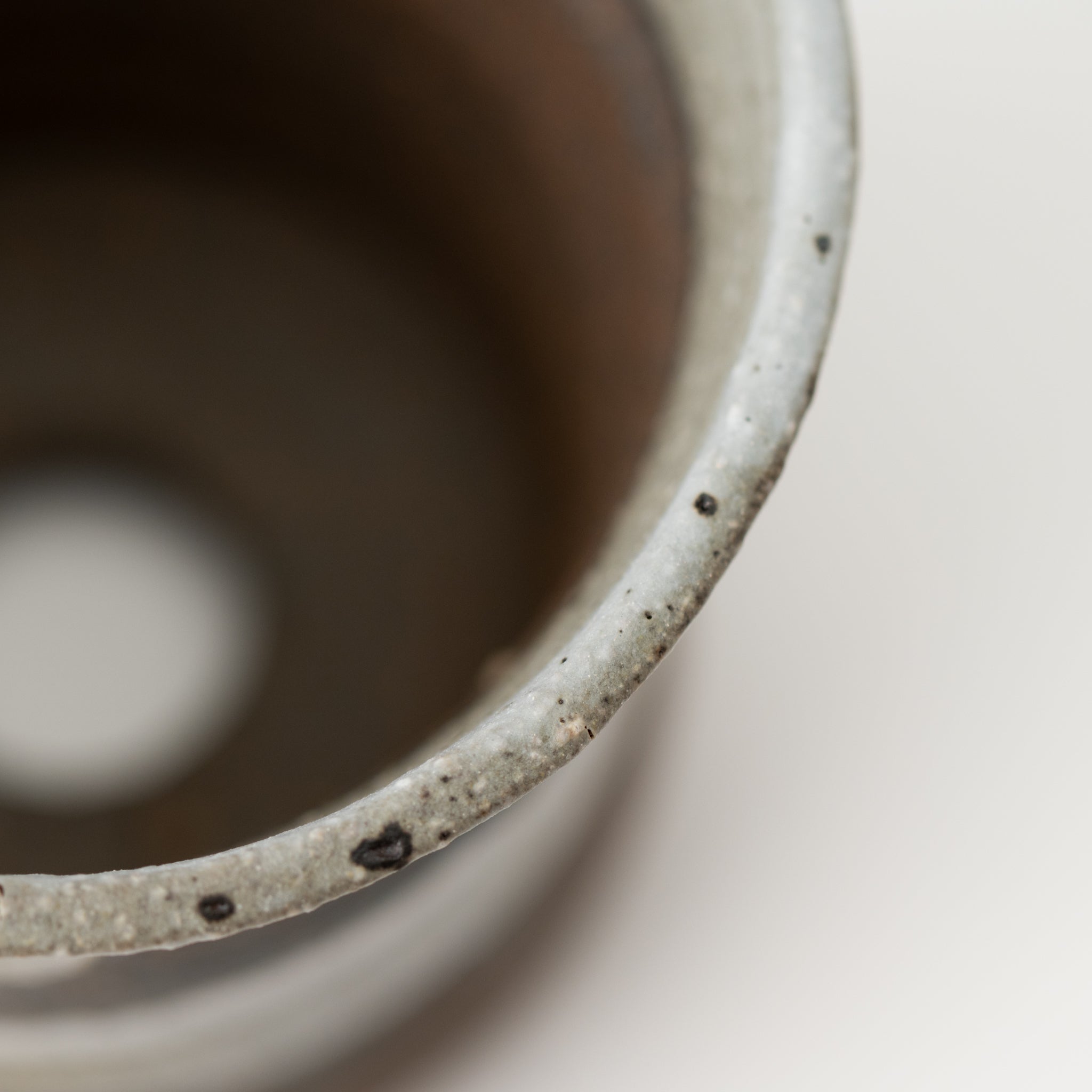 Naginowa Shigaraki Ware White Rust Thin Japanese Bonsai Pot 4.9 in.