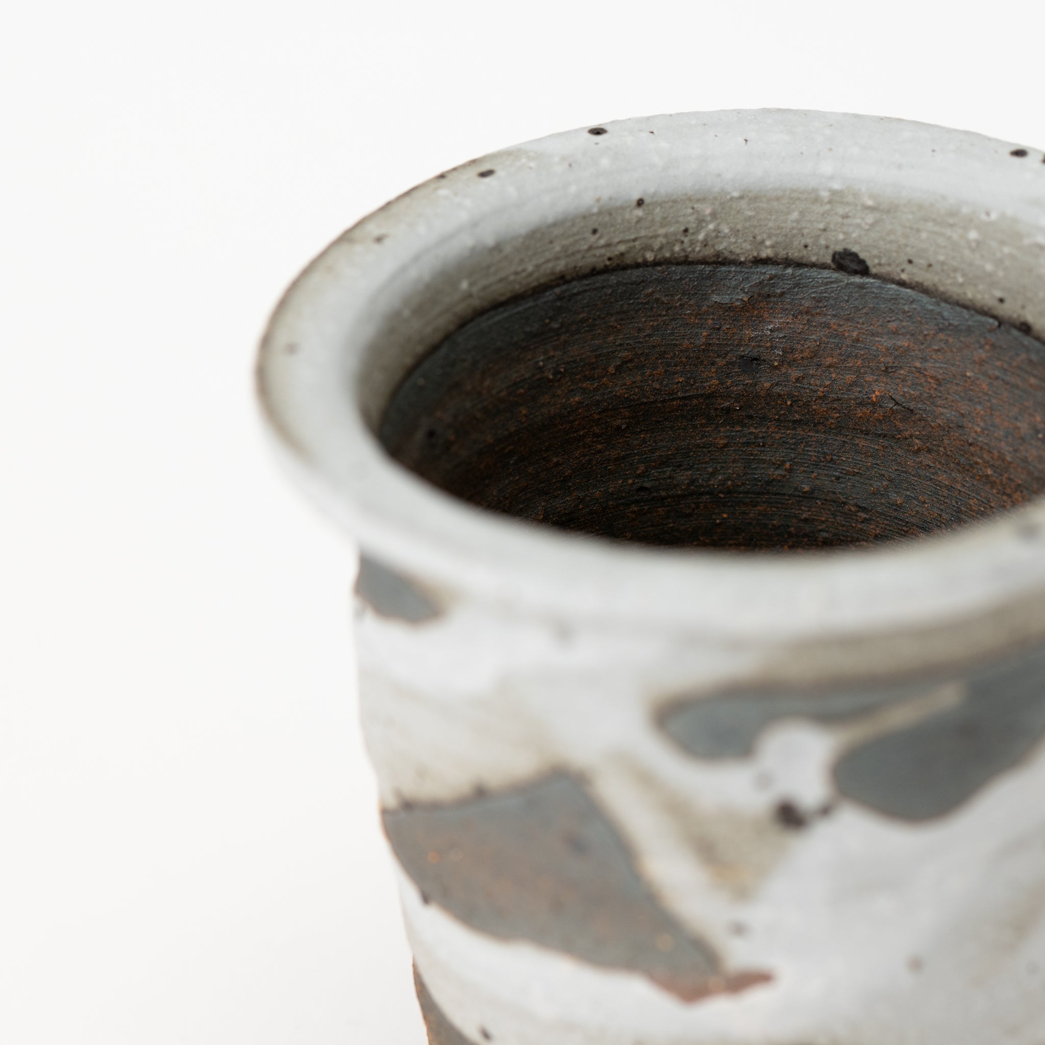 Naginowa Shigaraki Ware White Rust Deep Circle 1 Japanese Bonsai Pot 4.9 in.