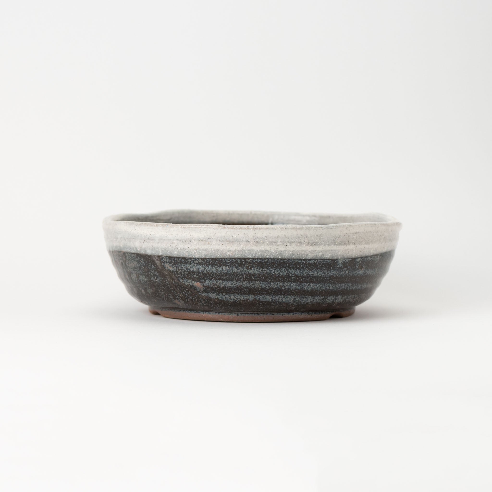 Naginowa Shigaraki Ware Thin Twisted White Glaze Japanese Bonsai Pot 8.3 in.