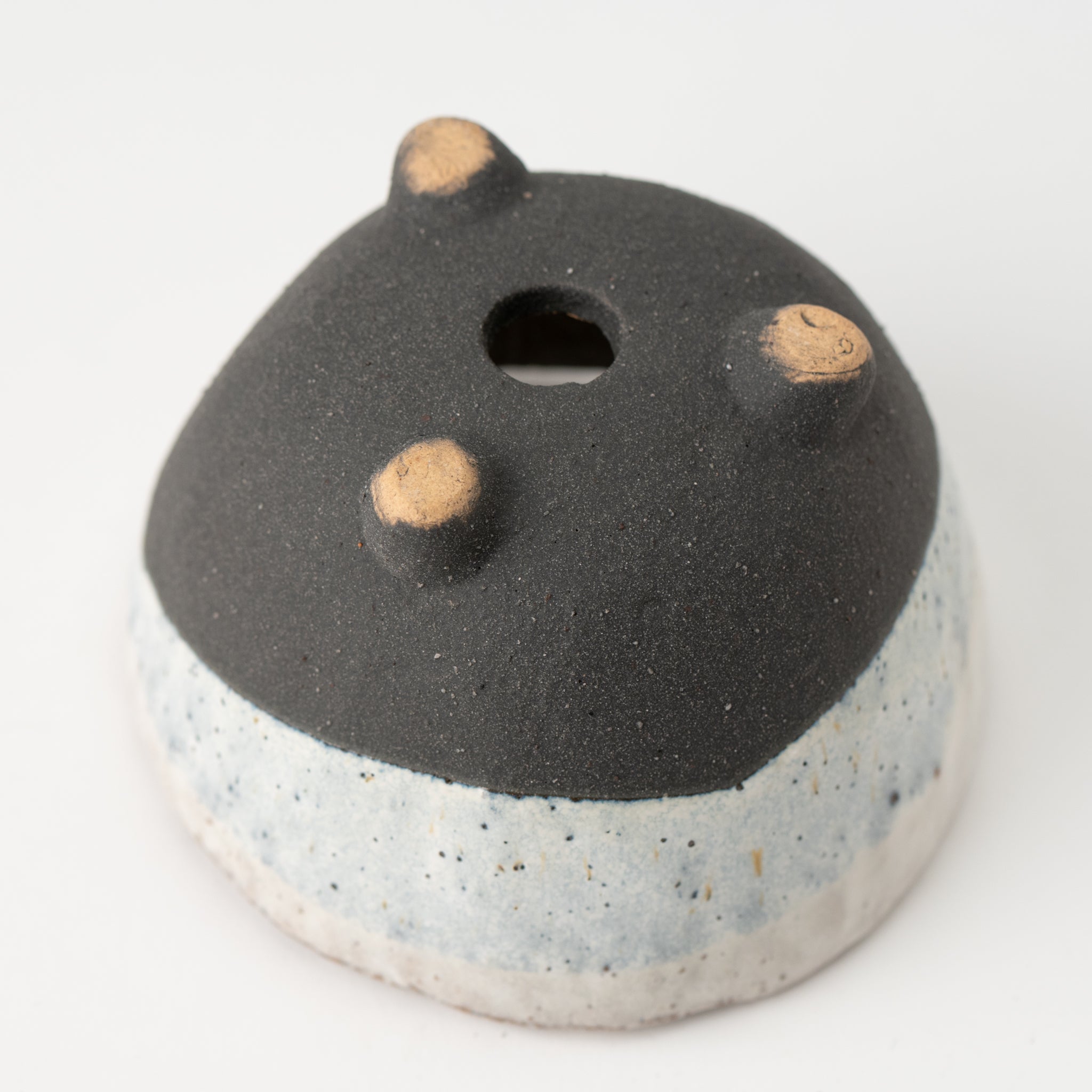 Naginowa Shigaraki Ware Black Wave Triple Legged Japanese Bonsai Pot 4.5 in.