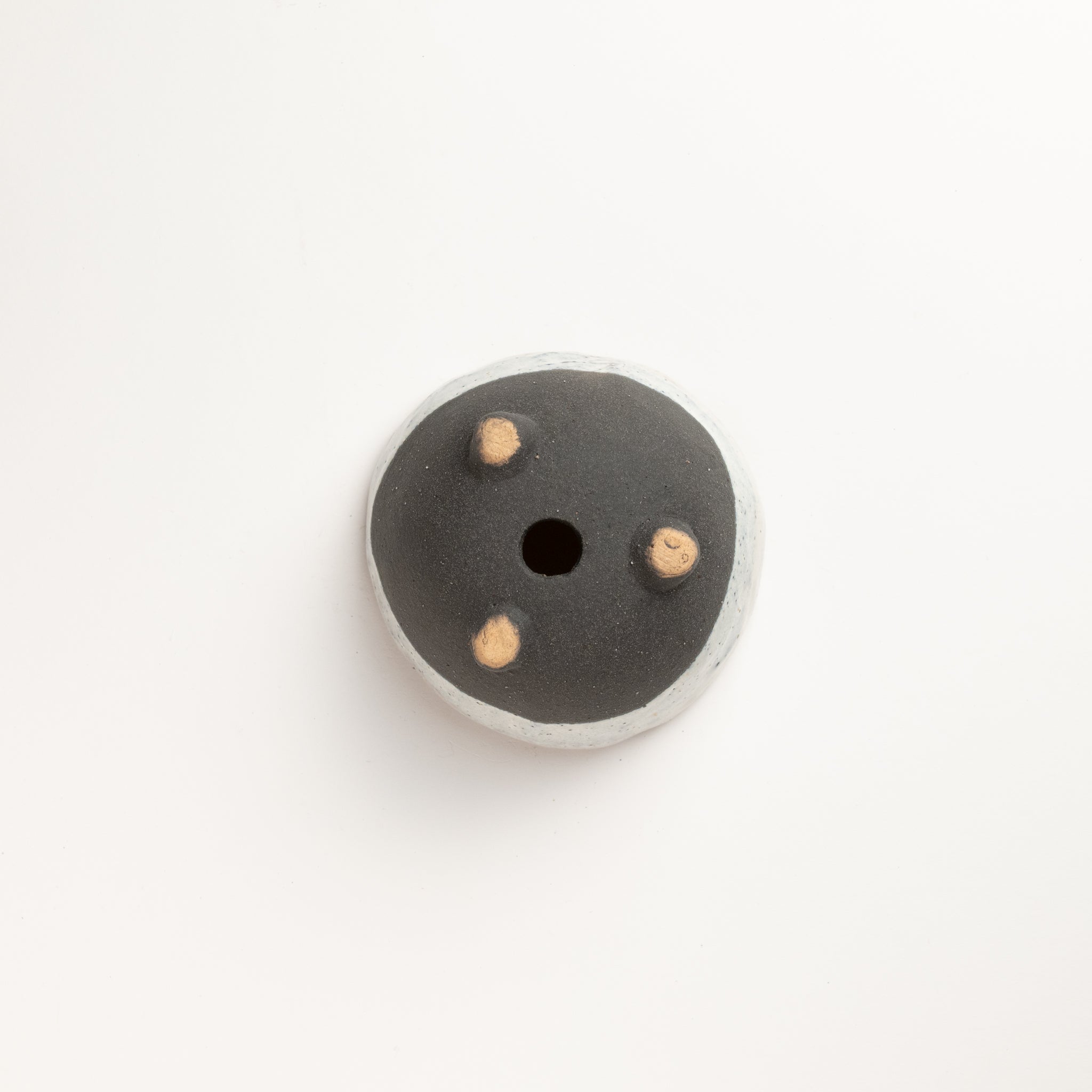 Naginowa Shigaraki Ware Black Wave Triple Legged Japanese Bonsai Pot 4.5 in.