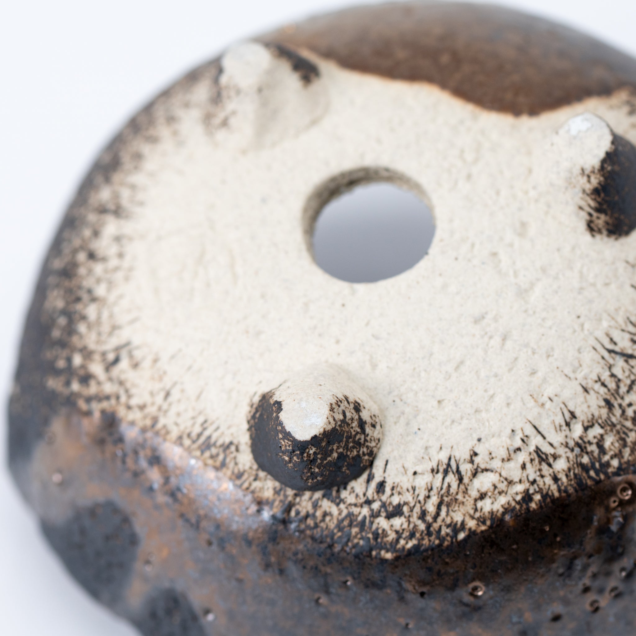 NAGINOWA Black Gold Two Horns BANKO Ware Japanese Bonsai Pot 4.78 in.