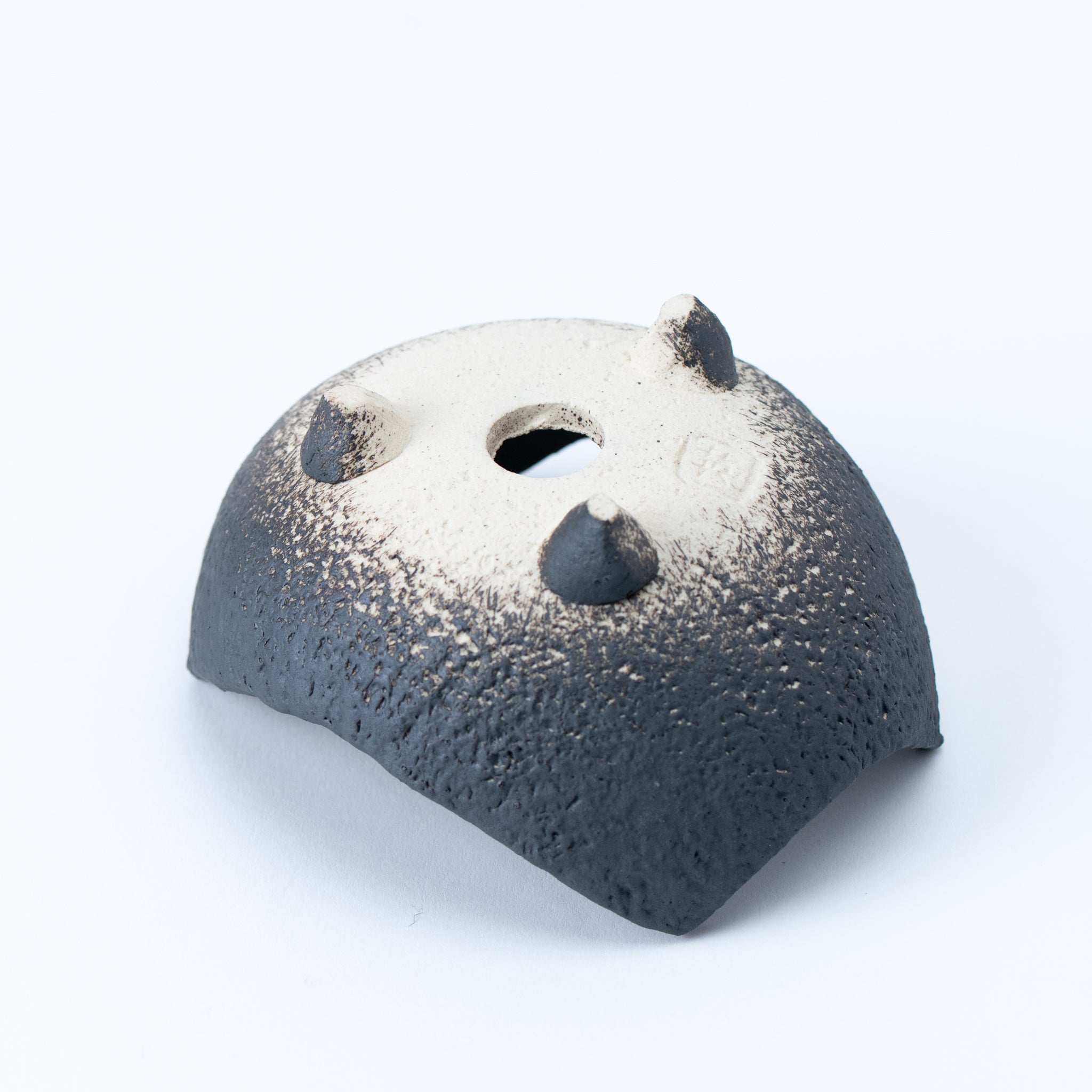 NAGINOWA Black Crown BANKO Ware Japanese Bonsai Pot 4.1 in.