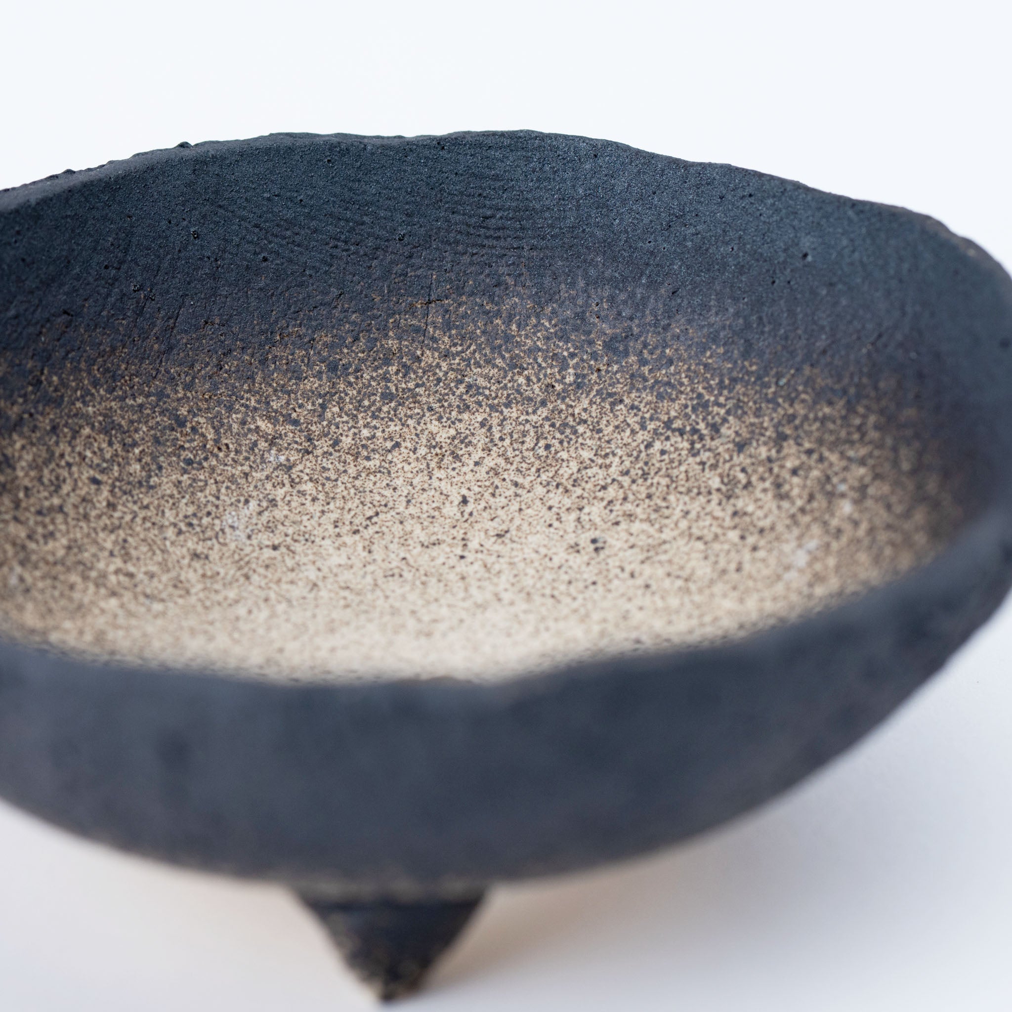 NAGINOWA Black Simple Circle BANKO Ware Japanese Bonsai Pot 4.7 in.