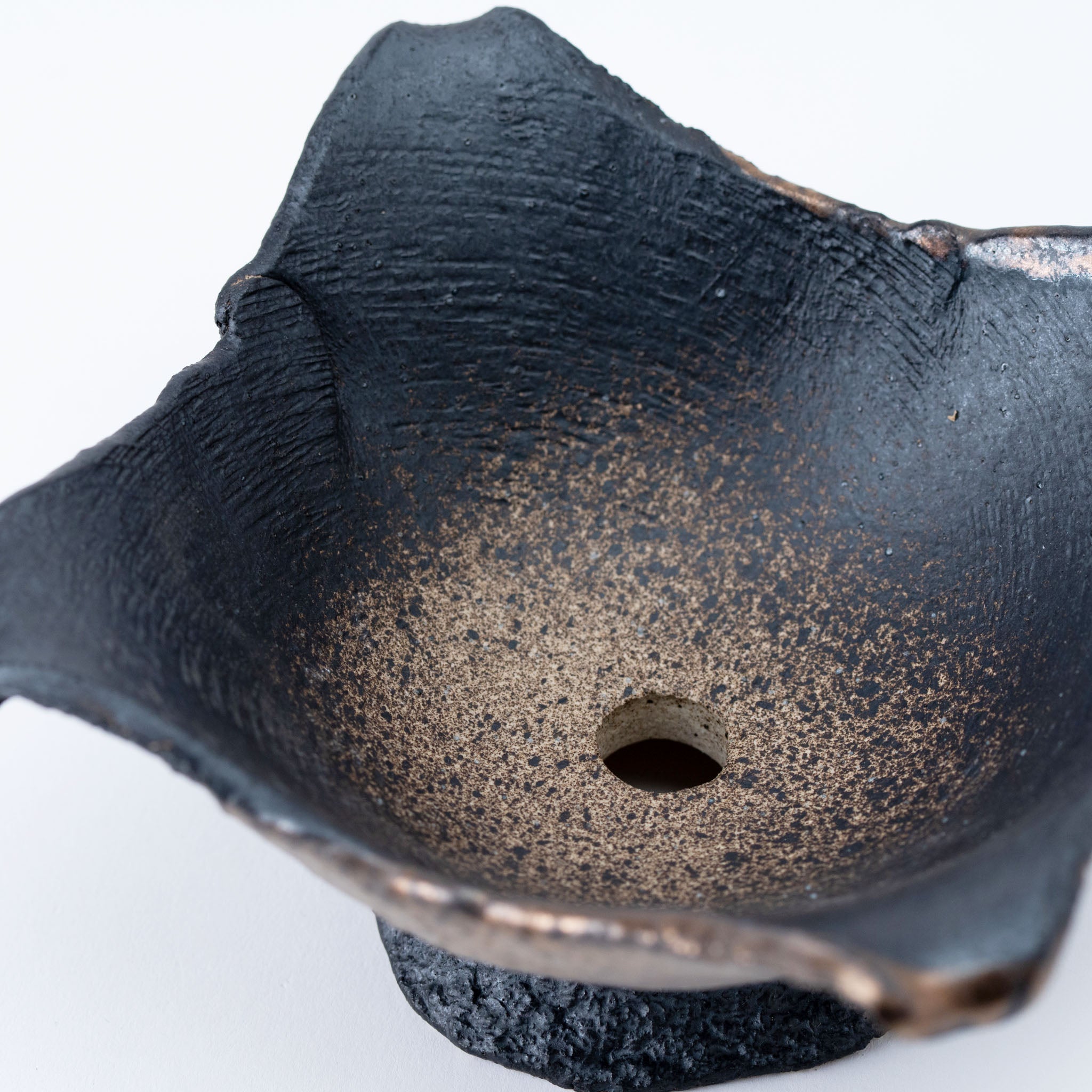 Naginowa Black and Gold Trophy-Shaped BANKO Ware Japanese Bonsai Pot 5.1 in.