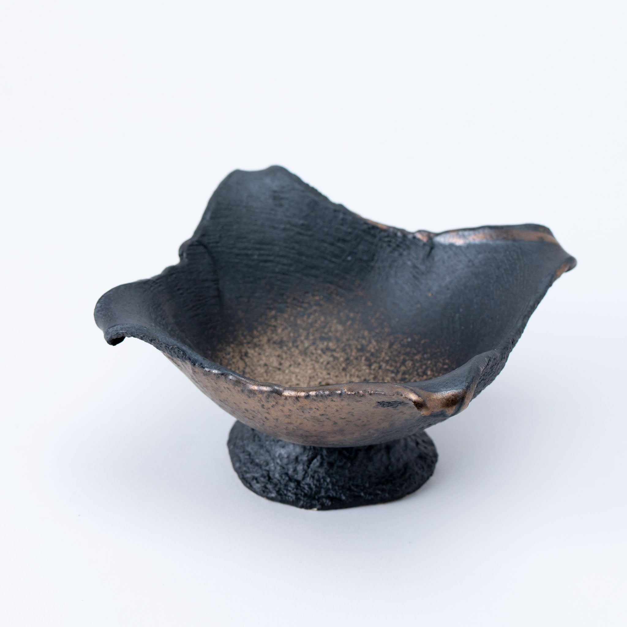 Naginowa Black and Gold Trophy-Shaped BANKO Ware Japanese Bonsai Pot 5.1 in.