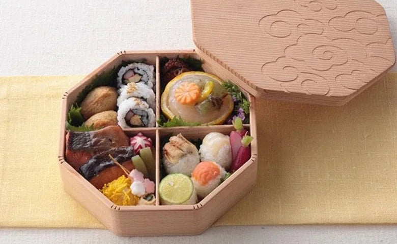 Octagon Cloud Japanese Bento Box White Small