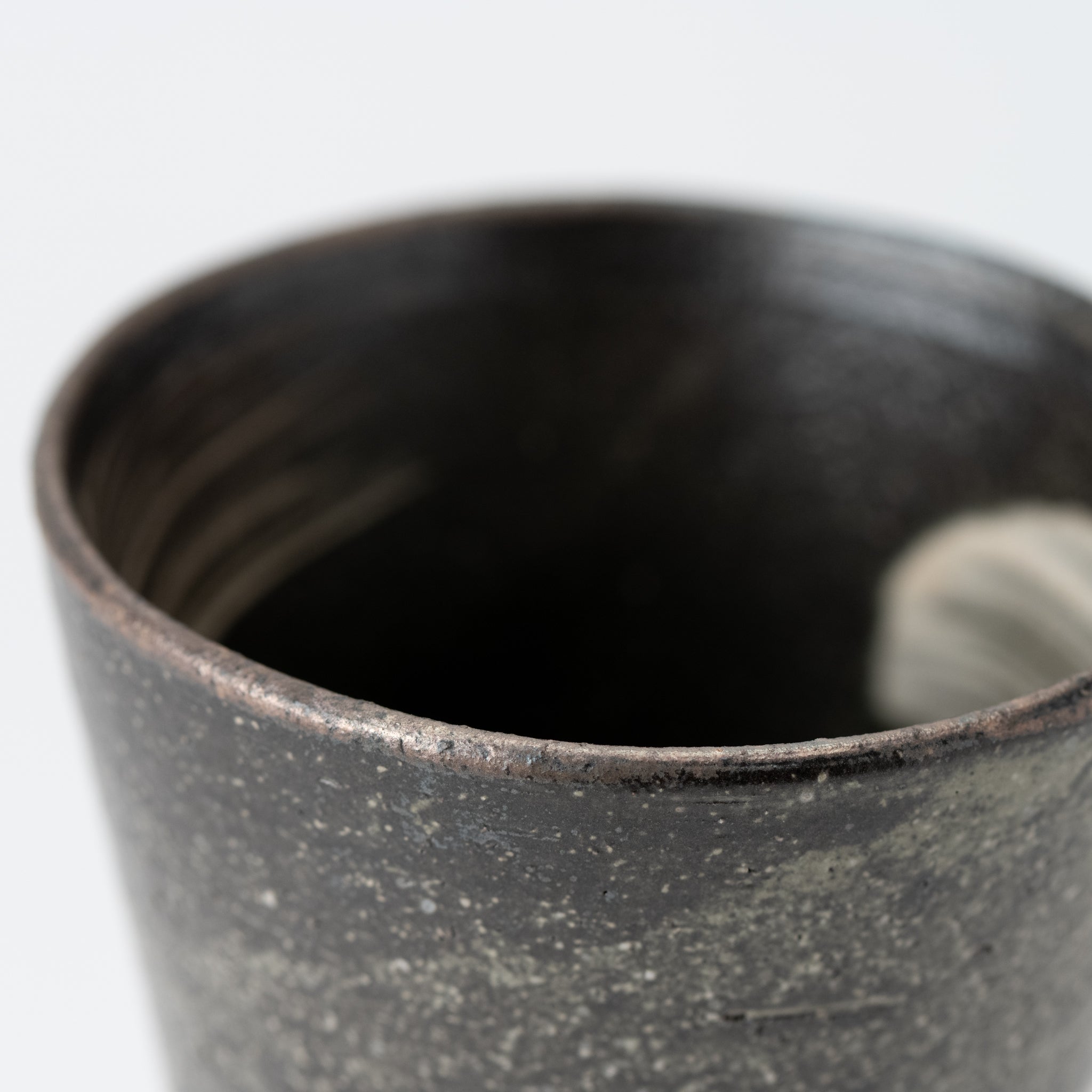 Naginowa Shigaraki Ware Black Shore Long Cup