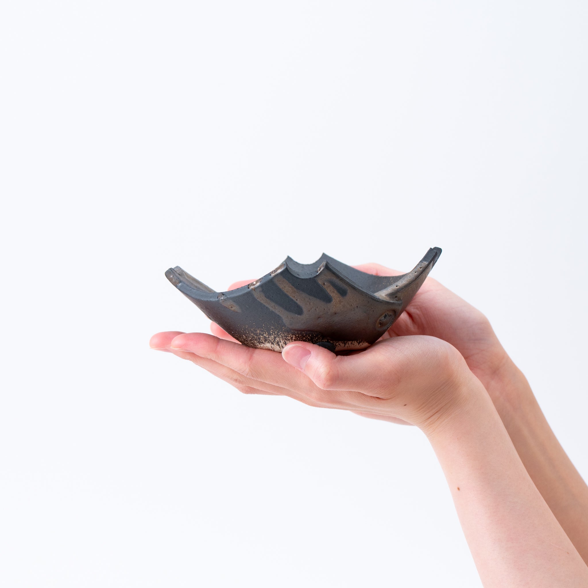 Naginowa Black Without Corners BANKO Ware Japanese Bonsai Pot 4.7 in.