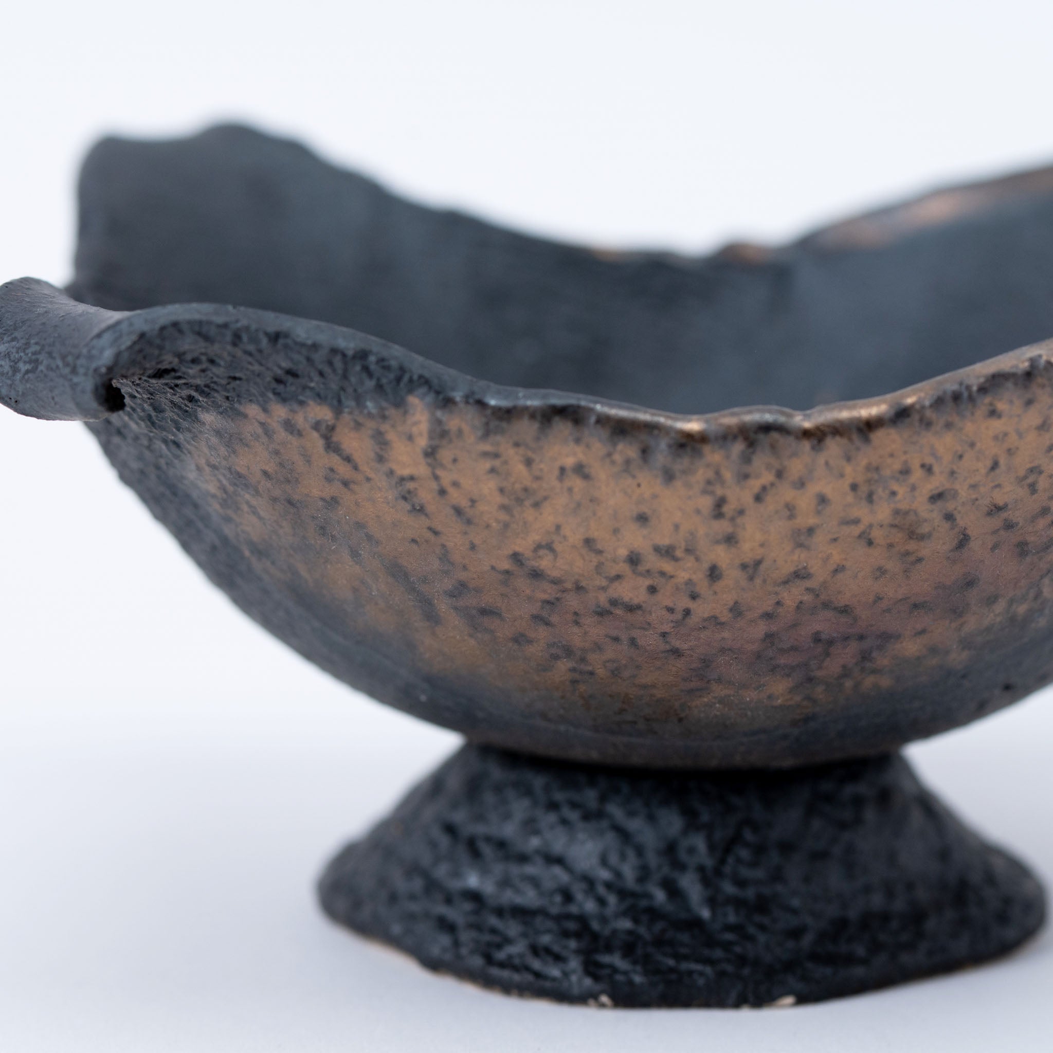 Naginowa Black and Gold Trophy-Shaped BANKO Ware Japanese Bonsai Pot 5.1 in.