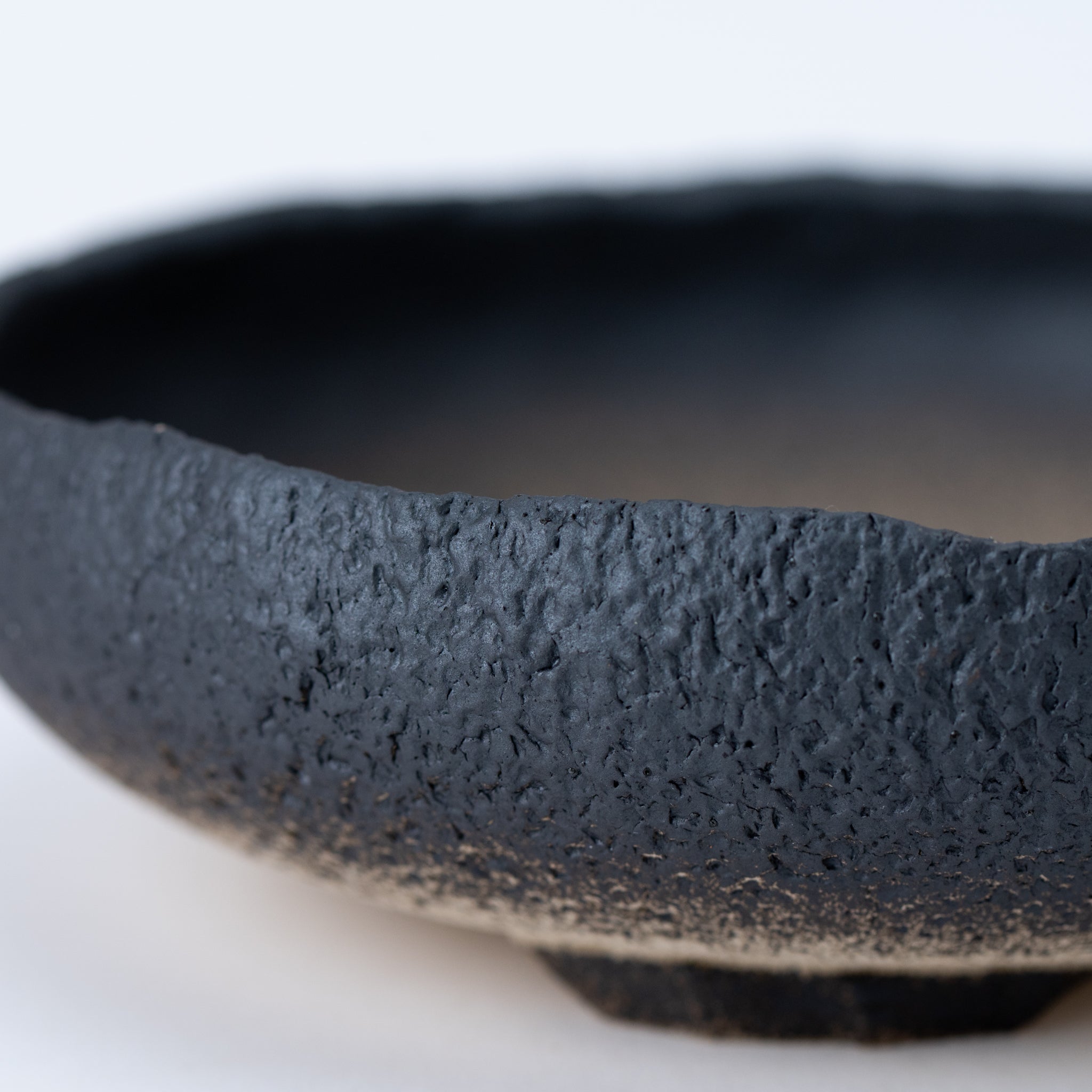 Naginowa Black sround shape BANKO Ware Japanese Bonsai Pot 6.1 in.